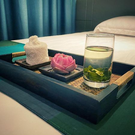 Yunfan Hotel Phnom Penh Exterior photo